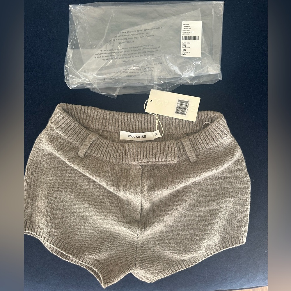 Aya Muse Women's High Waist Knit Shorts in Gray NWT, M